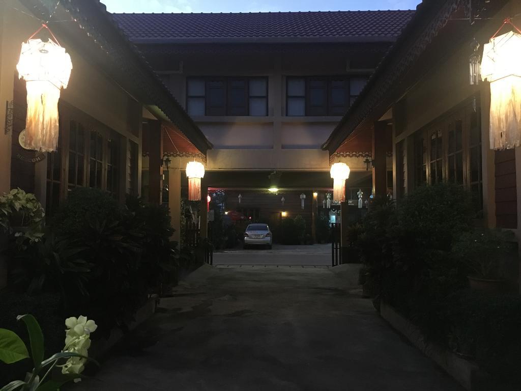 Chok-Wasana Guest House Mae Sariang Exteriér fotografie