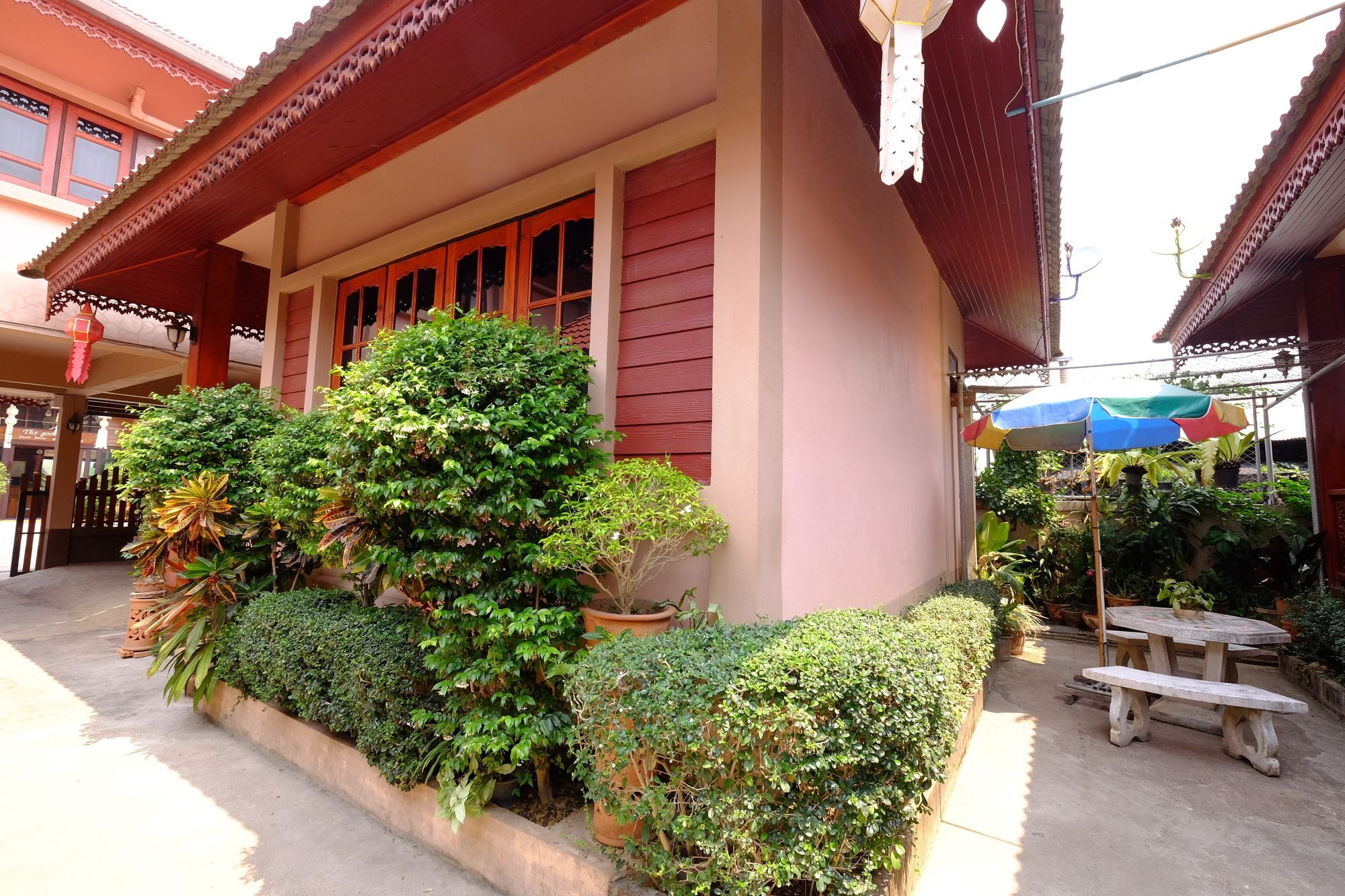 Chok-Wasana Guest House Mae Sariang Exteriér fotografie